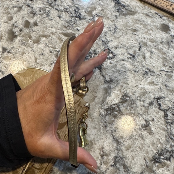 COACH SIGNATURE C Tan Wristlet With Leather Trim And Signature Pattern - Picture 11 of 11